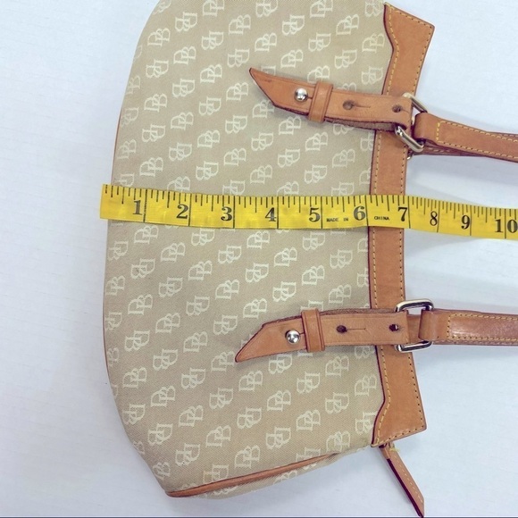 Vintage Dooney and Bourke Tan Leather and Fabric Logo Shoulder Bag - Picture 5 of 12
